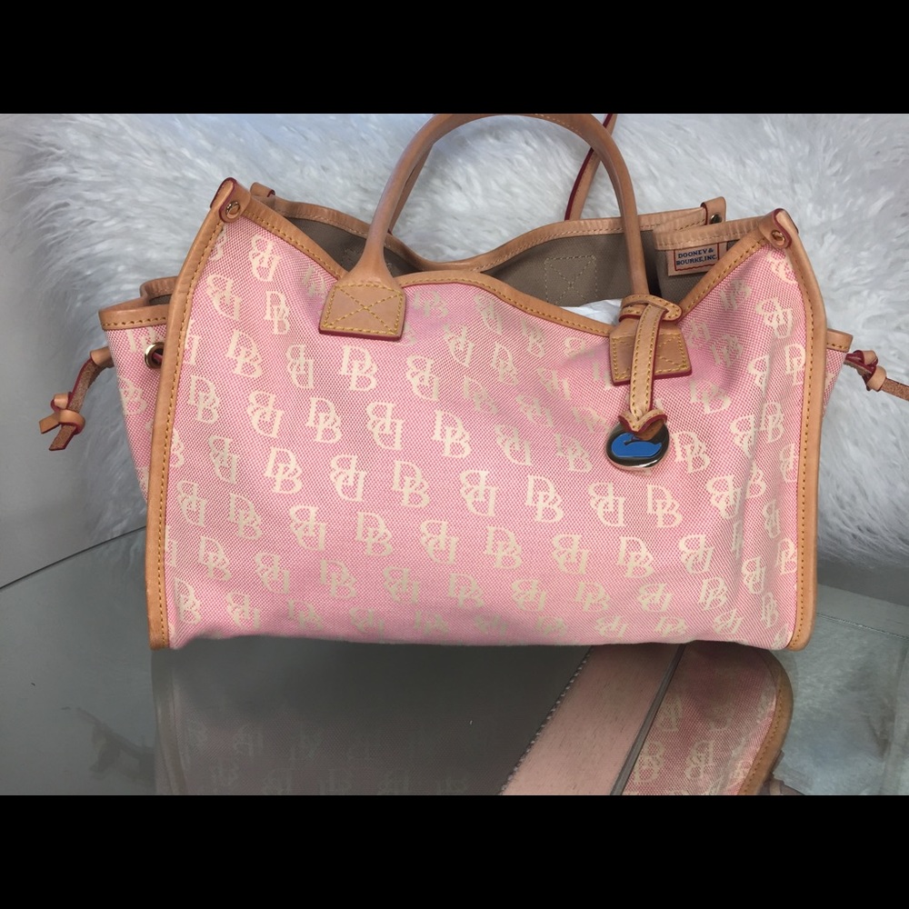 Dooney & Bourke purse